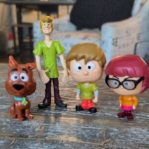 McDonald's Happy Meal Scooby-Doo Character Figurine Set - Bobble Heads